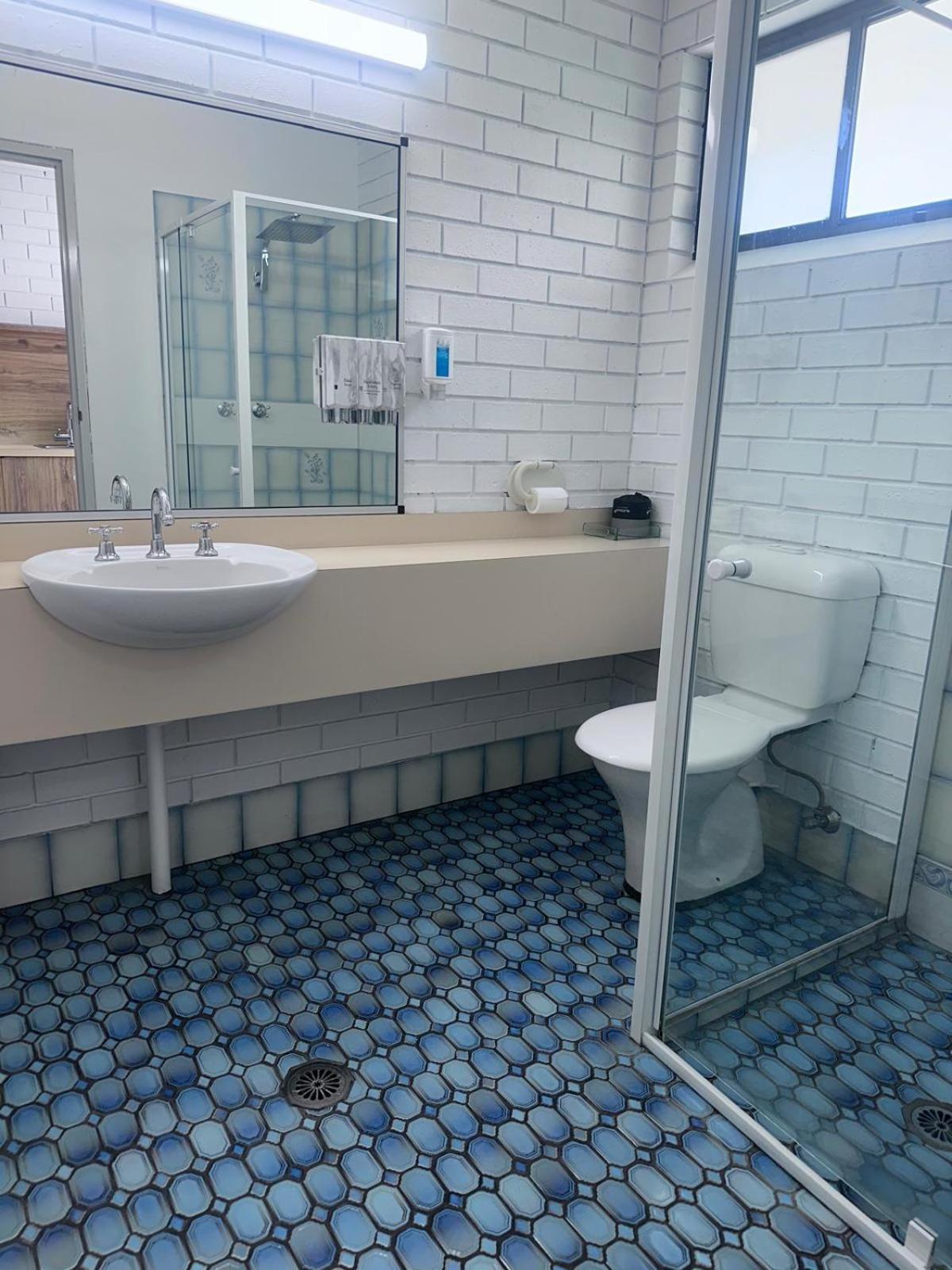 Albury Garden Court Motel Eksteriør bilde